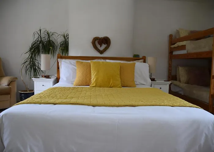 Sweetbriar And Bed & Breakfast 3*