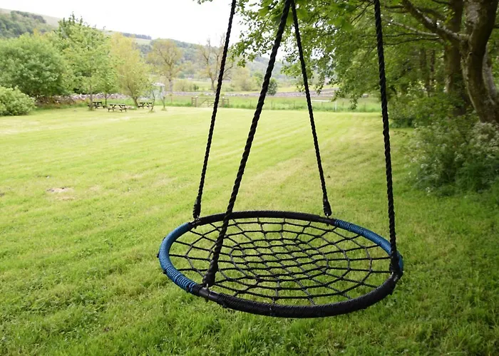 Sweetbriar And Starbotton