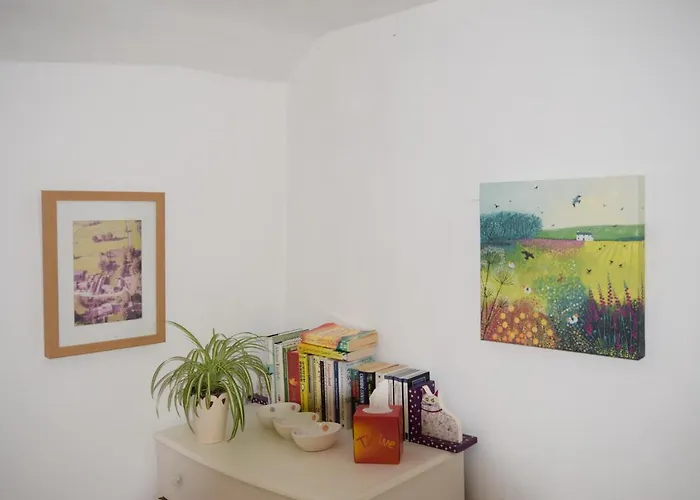 Sweetbriar And 3* Starbotton