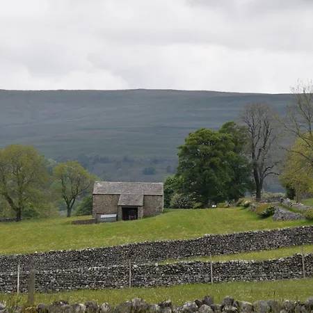 Sweetbriar And 3* Starbotton